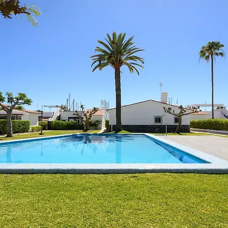 Farovela Holiday home *