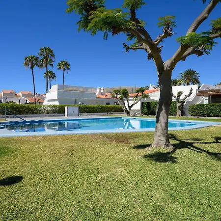 Ferienhaus Farovela