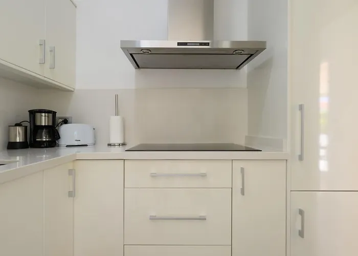 Farovela * Pasito Blanco