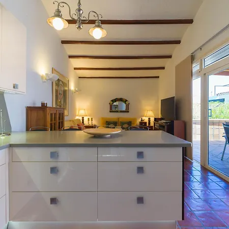 Holiday home Farovela *