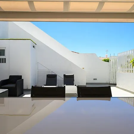 Holiday home Farovela *